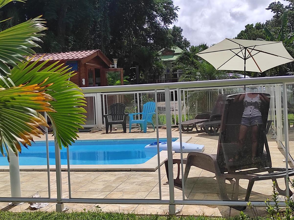 Le Tri Haut De Bellevue - Bungalow Colibri Pointe-Noire Luaran gambar