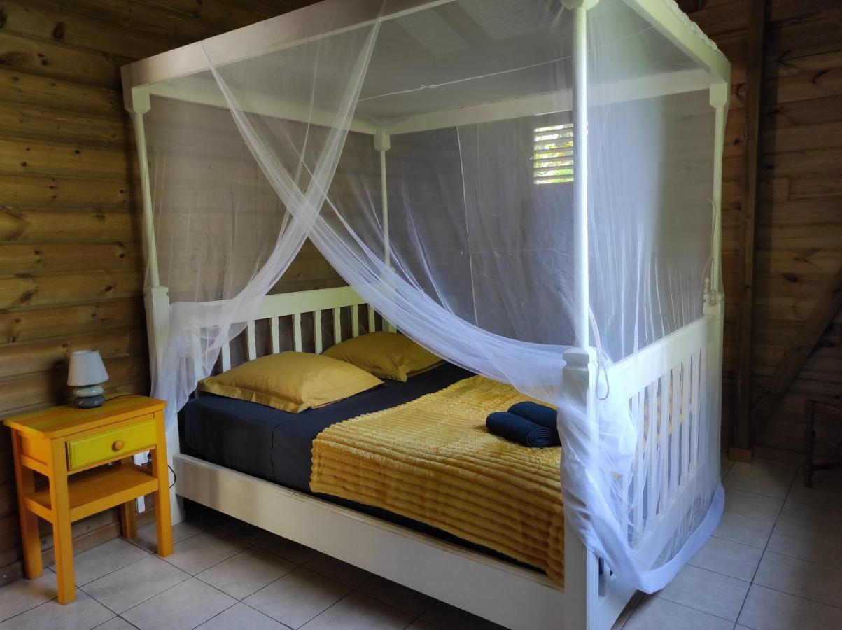 Le Tri Haut De Bellevue - Bungalow Colibri Pointe-Noire Luaran gambar