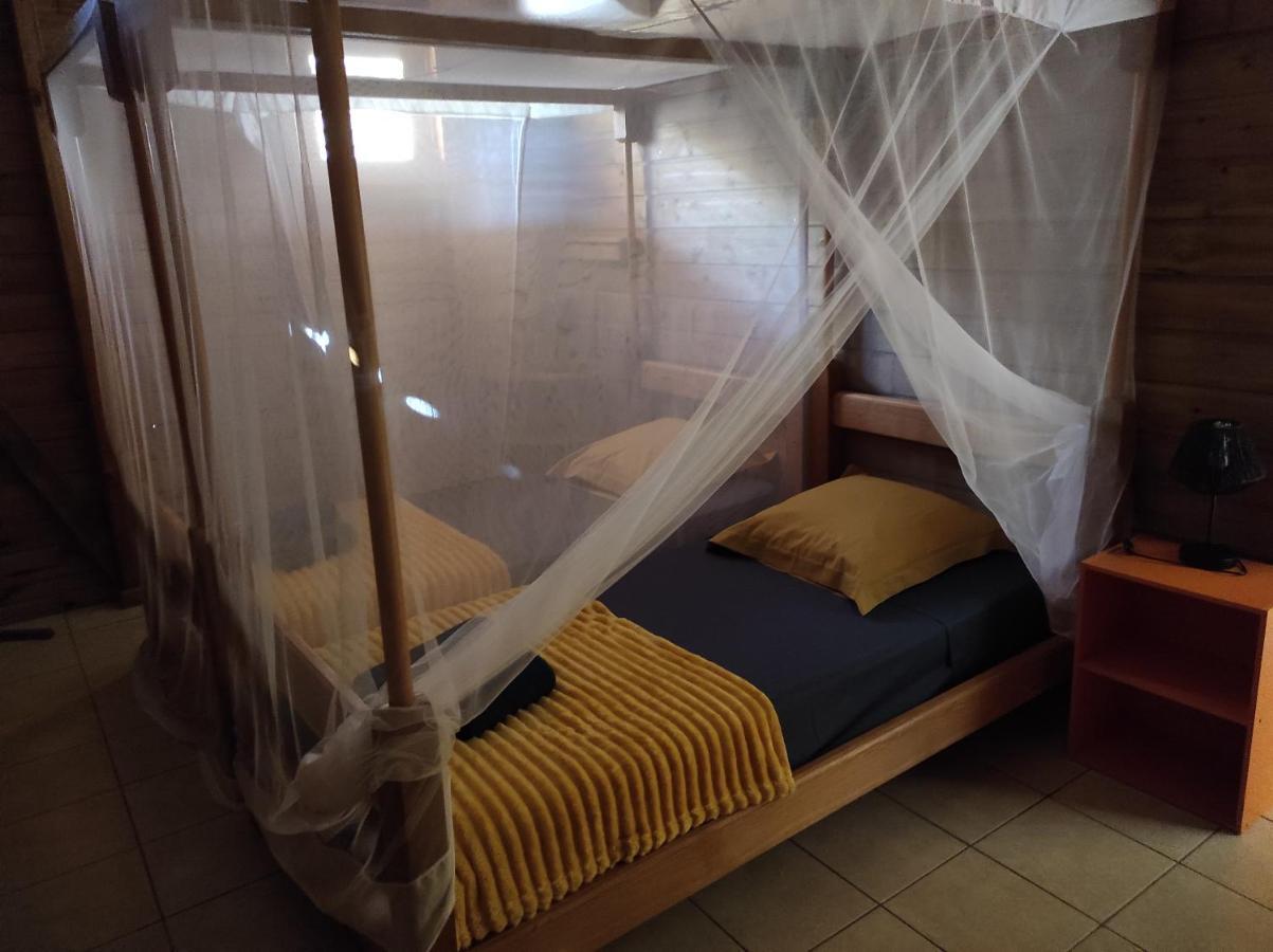 Le Tri Haut De Bellevue - Bungalow Colibri Pointe-Noire Luaran gambar